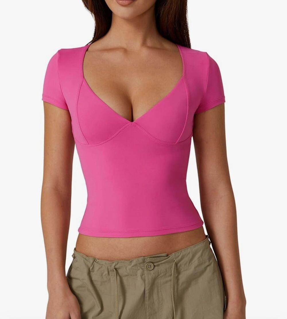 QINSEN Women's V Neck Short Sleeve T Shirts Double Lined Tee Seamed Cup Size M